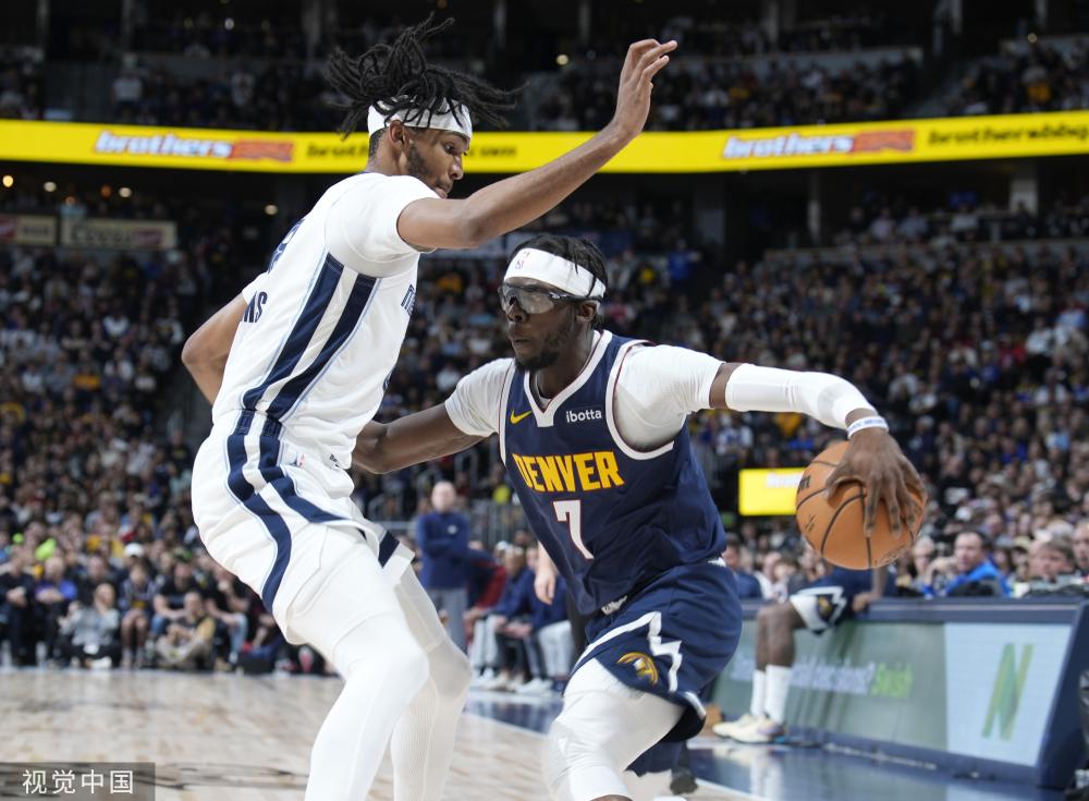 更是他们走 更是他们走